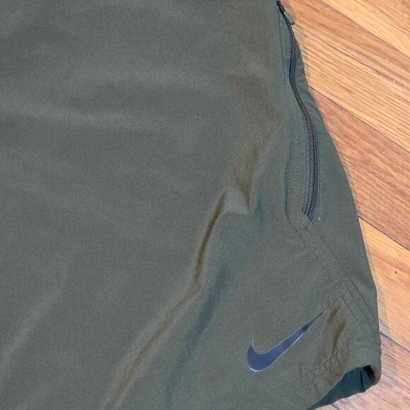 Nike Dry Fit Performance Shorts Moisture Wicking Drawstring Mens Size XL Green - Picture 3 of 8